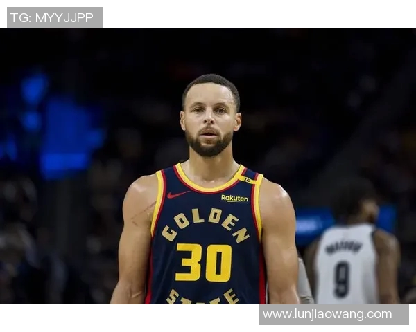 库里遭遇重摔受伤盆骨挫伤将缺席本场比赛